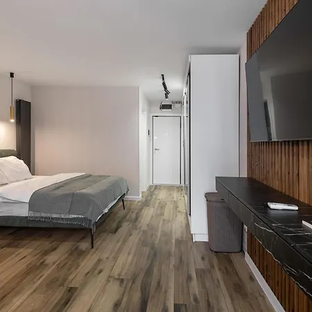 Moon Apartment